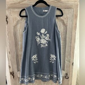 Zara Blue Floral Embroidered Mini Dress Size Medium